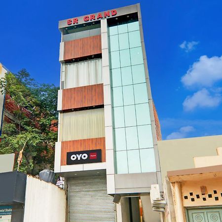 Hotel O Sr Grand Gorakhpur Eksteriør billede